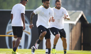FBL-EUR-C1-JUVENTUS-TRAINING