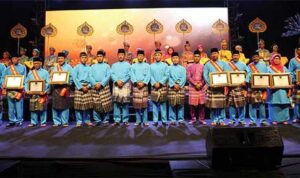 Dinilai Berjasa Bangun Batam, Pemko Berikan Penghargaan Kepada 10 Tokoh