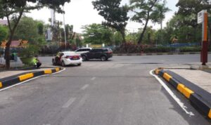 Dilaporkan_Ada_Demo_Aparat_Kepolisian_Mulai_Berjaga_di_Kantor_DPRD_Riau