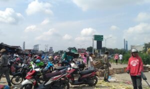 Setiap_Hari_PKL_Pasar_Pagi_Arengka_Bayar_Rp_5.000_ke_Pengelola