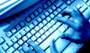 computer-keyboard-1188763_11zon